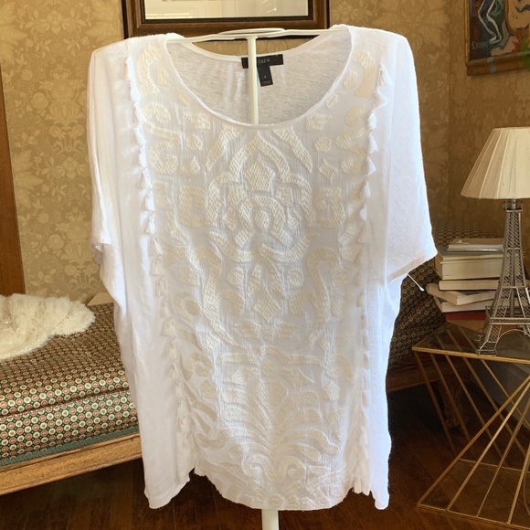 J crew‎ 100 percent linen embroidered tasseled tee. Retail 78 . Never worn - Picture 1 of 6